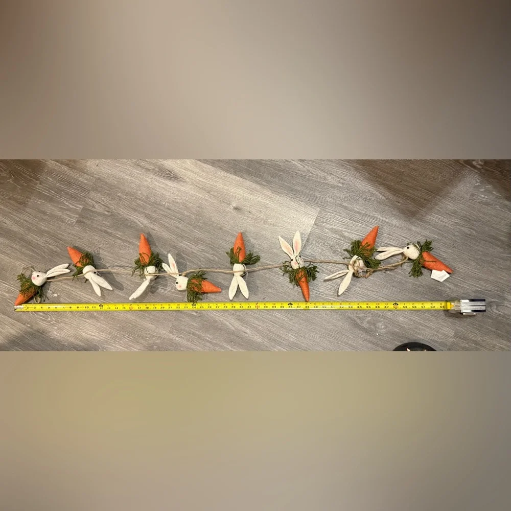 Easter Bunny and Carrot Garland